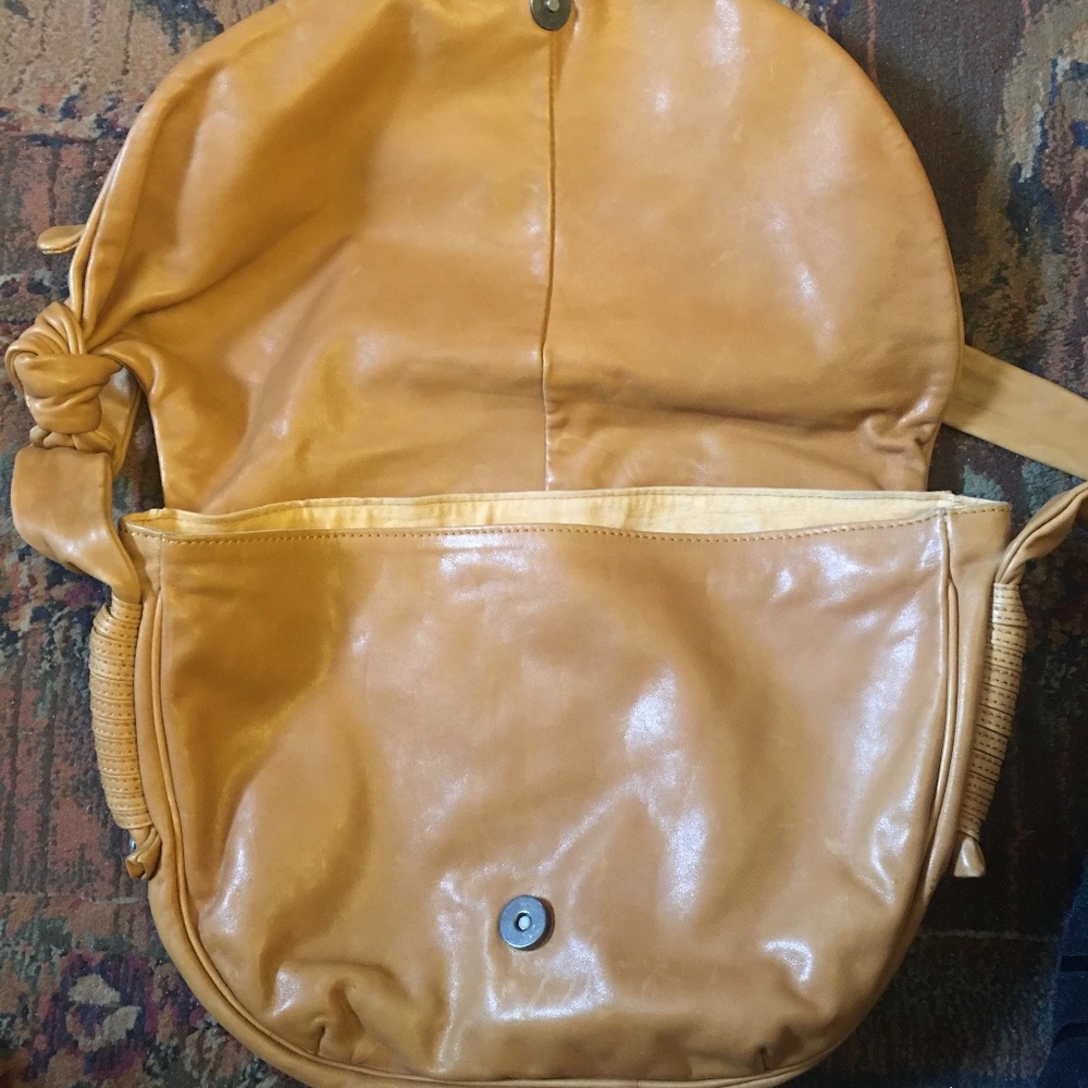 Host Pick: BUGGIANI Italian Leather Shoulder Handbag - $65 - Picture 3 of 10